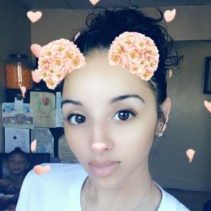 Meet your Posher, Cinthia